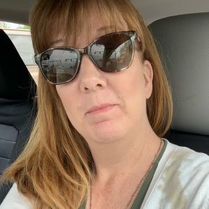 Meet your Posher, Kara